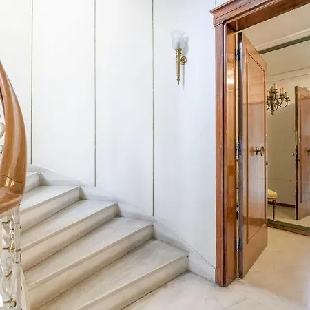 Apartment The Avant Garde